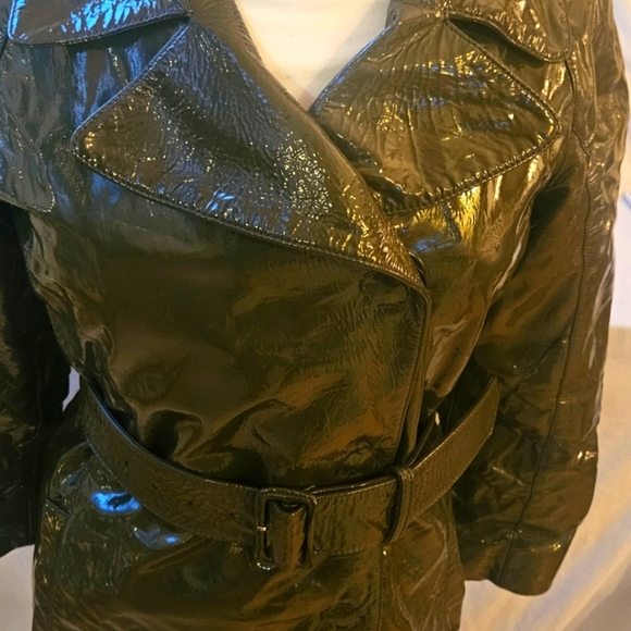 PRADA Italy Rare Women's Olive Green Genuine Patent Leather Coat w Belt Sz 38/S - Picture 6 of 16
